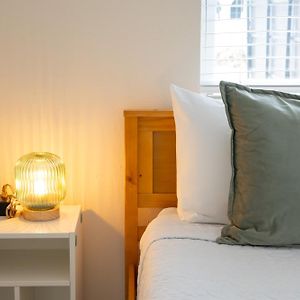 Central Getaway In Little Havana Near Airport, Wynwood, Calle 8 Brickell, Coral Gables And More , Fenced Parking