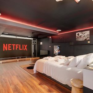 Cinema Room Haut De Gamme Avec Balneotherapie