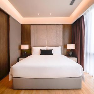 Suite Signature Lit King-Size