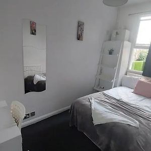 Appartement à 3 Chambres à Coucher