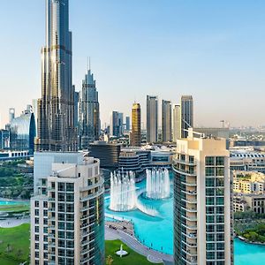 Lavish 2 Bedroom I Burj Khalifa & Fountain Views I Free Gym, Pool, Parking, Wi-Fi And Ps5 I By Skyline Serenity