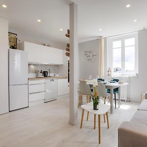 Appartement à 2 Chambres à Coucher