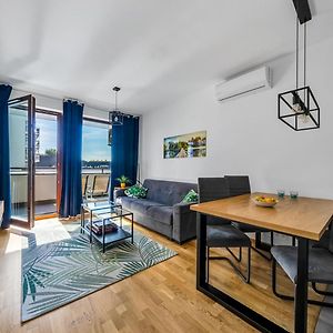 Appartement à 2 Chambres à Coucher