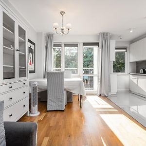 Appartement à 2 Chambres à Coucher