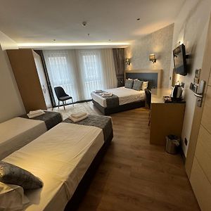 Chambre Standarde Quadruple