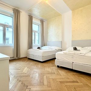 Luxury Apartment At Famous Vienna Kutschkermarkt
