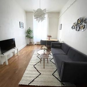 Appartement à 2 Chambres à Coucher