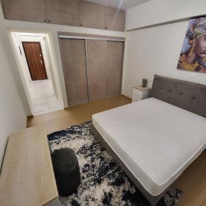 Luxury Embassy Studio