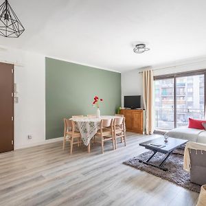 Appartement à 3 Chambres à Coucher