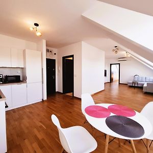 Bucharest Central F Apartment