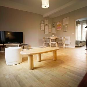 Appartement à 2 Chambres à Coucher