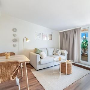 Urban Charm Rooftop Apartment With Vista
