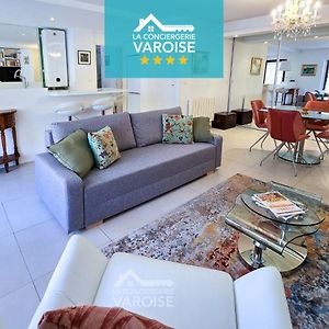 Les Gregoriennes T2 Climatise Hyeres Centre-Terrasse-Parking-Wifi