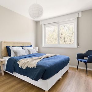 Appartement à 2 Chambres à Coucher