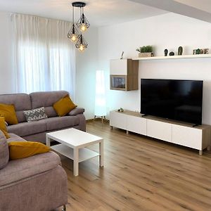 Appartement de Luxe à 5 Chambres à Coucher