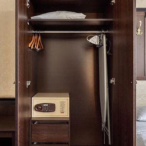 Chambre Petite Lit Queen-Size