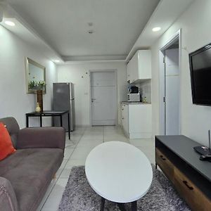 5 Min Walk To Beach Tropical Garden