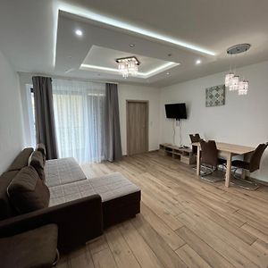 Elite Green Apartments