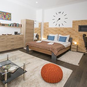 H20 Colors Apartment Budapest