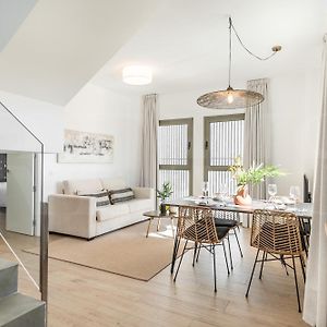 Appartement à 2 Chambres à Coucher
