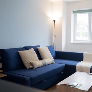The Kensington Apartment, Free Carpark, Ideal Location For Exploring Oxford City & Nearby Places, Easy Access To Ring Road Mini Plant, Universities & Oxford Science Parks