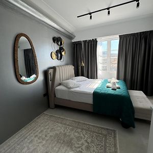 Acropolis View Urban Suite By Zeussuites
