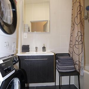 Appartement à 2 Chambres à Coucher