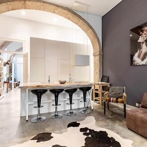 Appartement de Luxe à 2 Chambres à Coucher