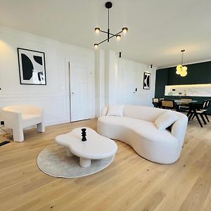 Appartement à 2 Chambres à Coucher