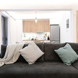 Spacious Maisonette Nearby Acropolis