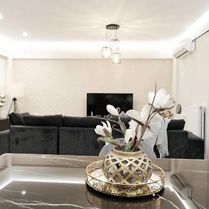 Appartement à 3 Chambres à Coucher