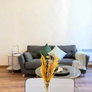 Appartement à 2 Chambres à Coucher