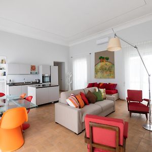 Casa Ambra Contemporary Art