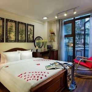 Viet Hotel & Travel