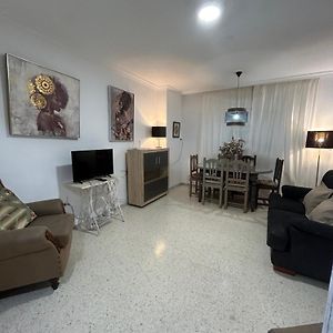 Appartement à 3 Chambres à Coucher