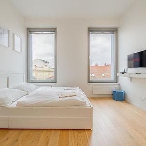 Silksuite By Rentez