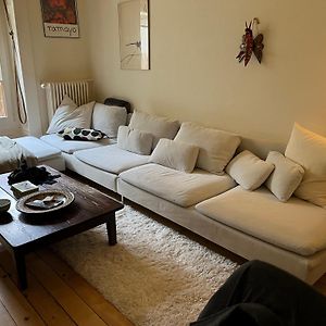Grande Chambre Au Bord Du Lac