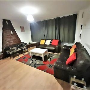 Appartement à 3 Chambres à Coucher