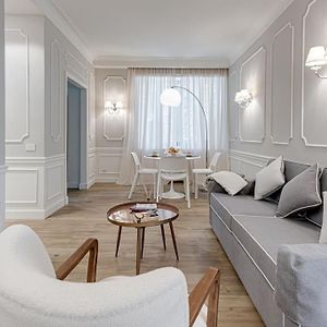 Appartement à 2 Chambres à Coucher