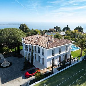 Villa de Luxe
