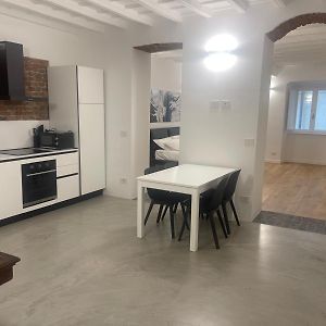Appartement à 3 Chambres à Coucher