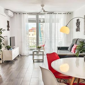 Apartment With Terrace Next To Port Of Malaga By Rems