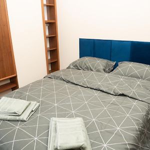 Charming 1Br Steps From South Park