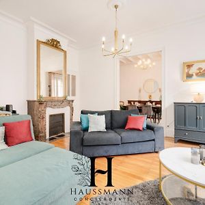 Appartement à 2 Chambres à Coucher
