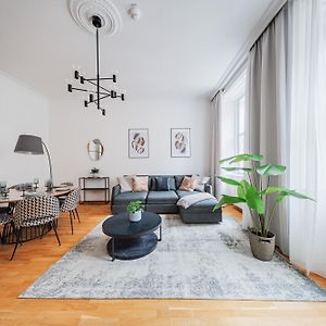 Franz Apartments By Home1