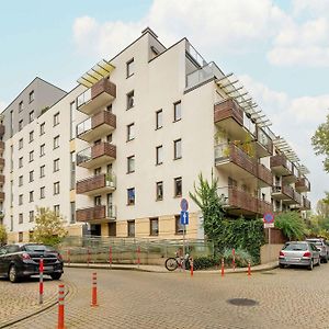 Appartement Suite à 3 Chambres à Coucher