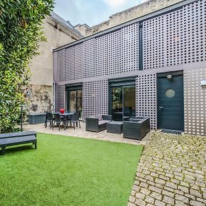 CHEZ LÉA Vieux Tours parking terrasse jardin