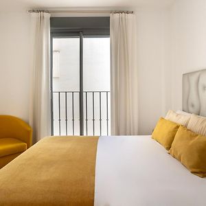 Private & Pool Goyeneta Sevilla Urban Apartment