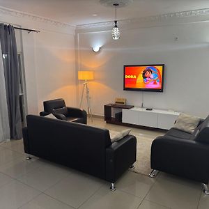 Studio meublé haut standing, Wifi, TV - Yaoundé, Omnisports