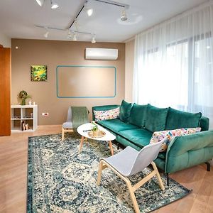 Appartement à 2 Chambres à Coucher
